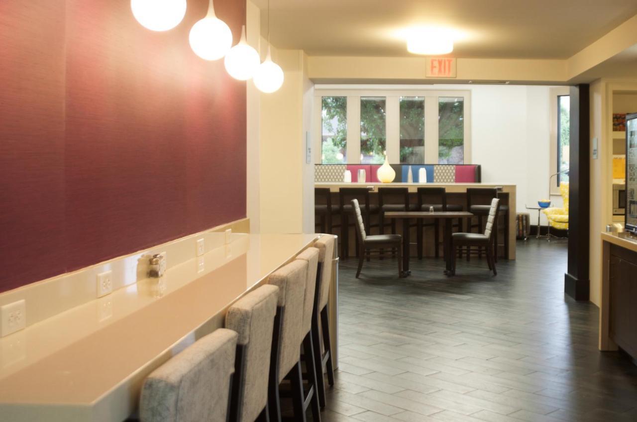 Holiday Inn Express Hickory - Hickory Mart By Ihg Buitenkant foto