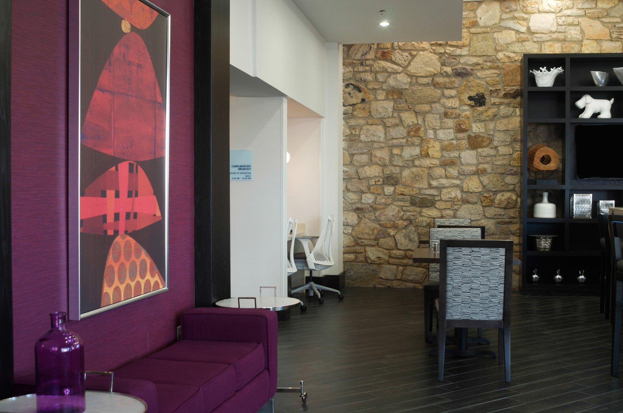 Holiday Inn Express Hickory - Hickory Mart By Ihg Buitenkant foto