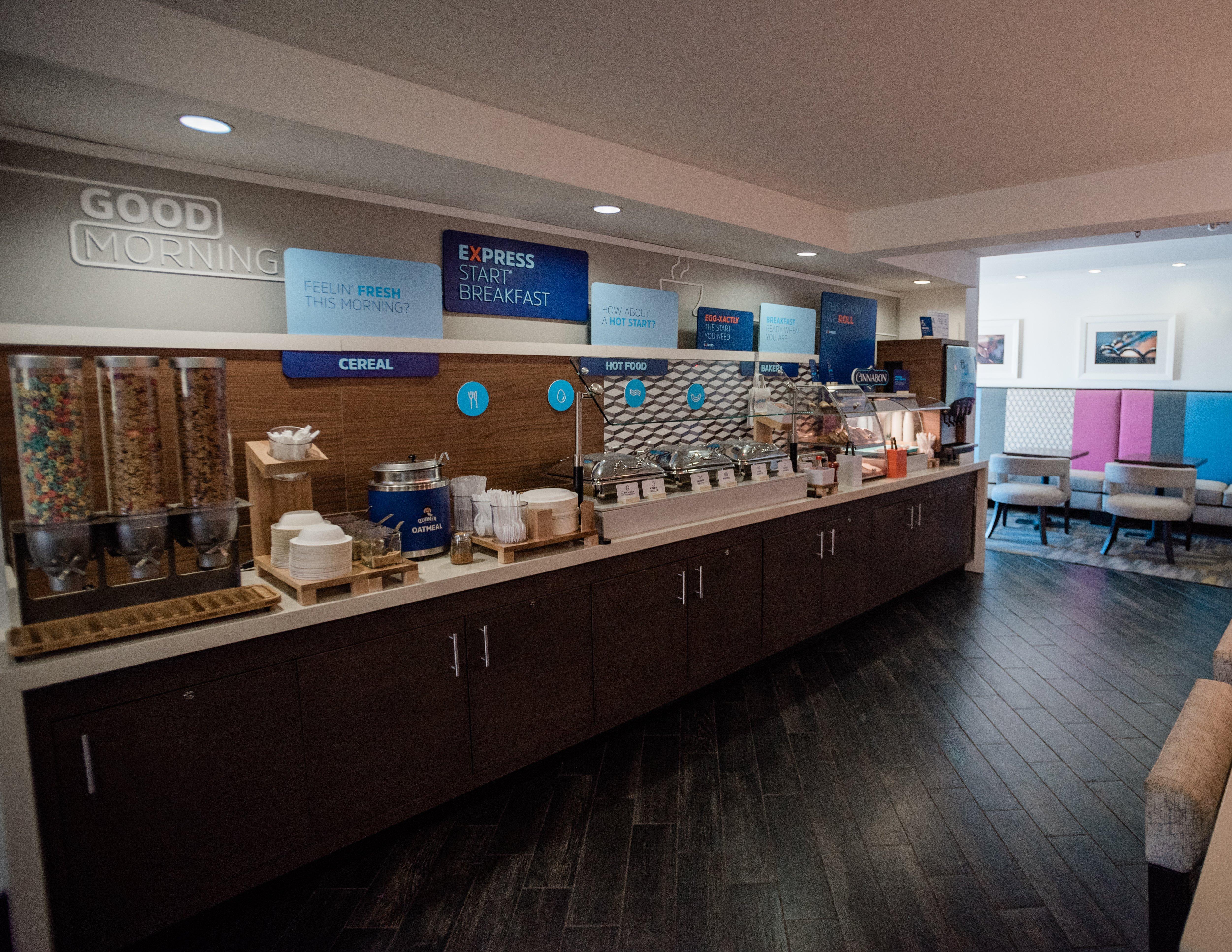 Holiday Inn Express Hickory - Hickory Mart By Ihg Buitenkant foto